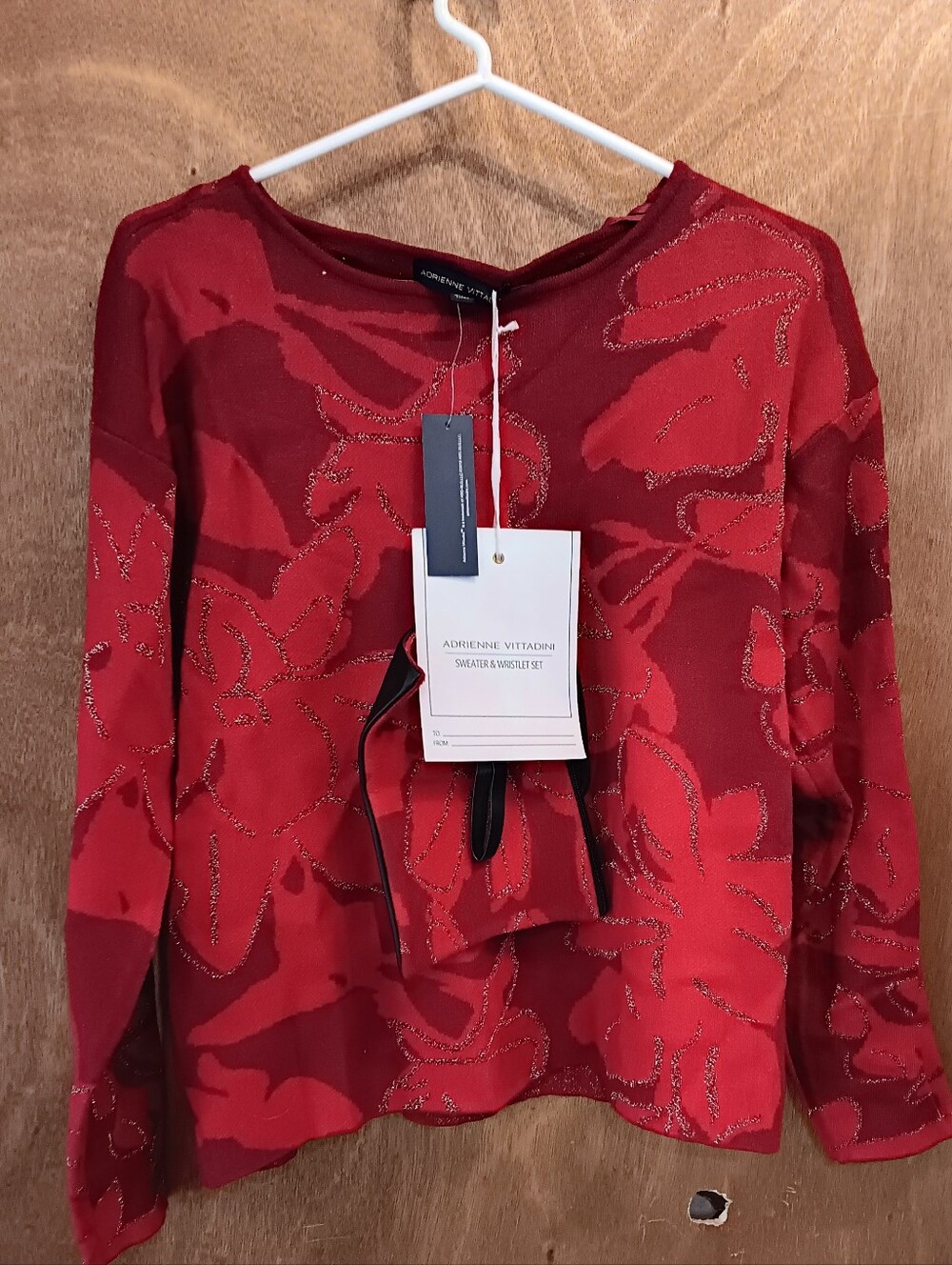 Adrienne Vittadini Red Floral Sparkle Long-Sleeve Top & Wristlet